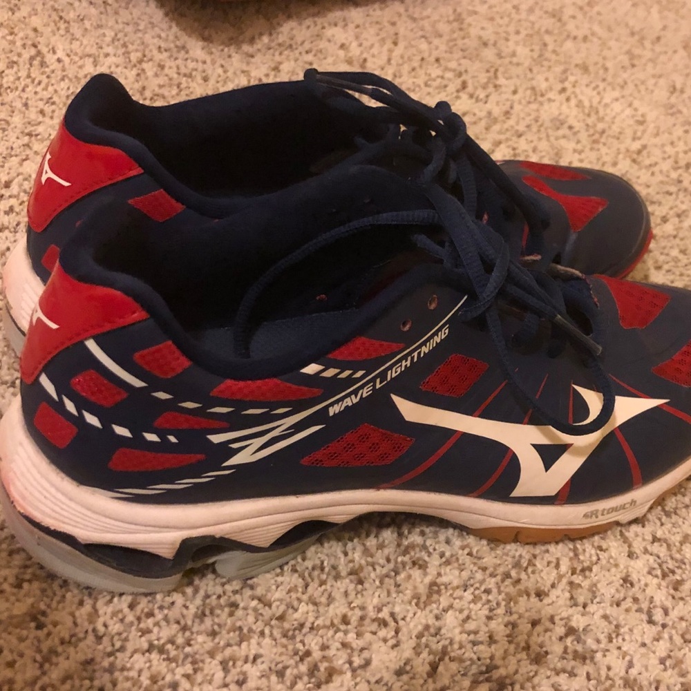 Brand New Red And Blue Mizuno Volleyball Shoes Gem